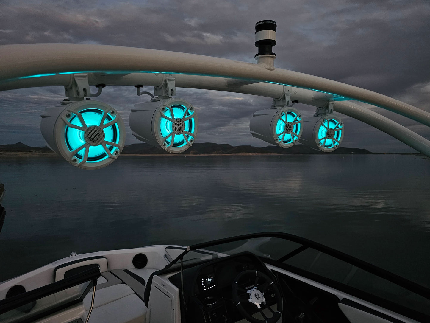 N5 W | Marine Mounts