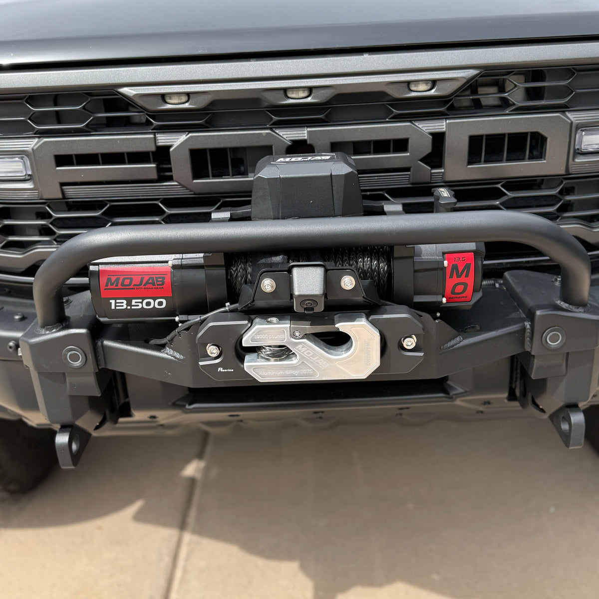 MOJAB MO13.5 Series 13,500 lb Electric Winch