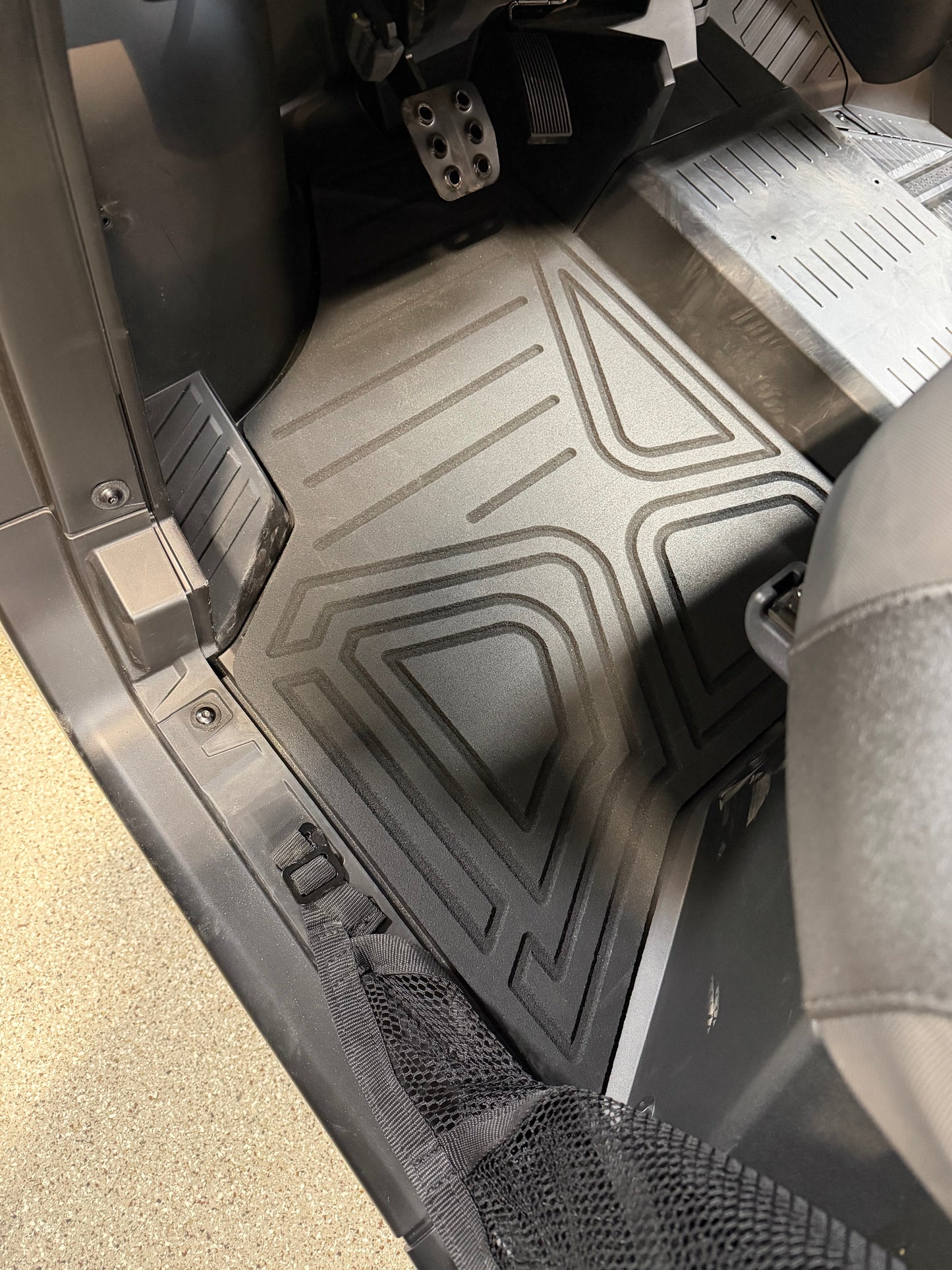 CAN-AM Defender HD11 HD 9mm Rubber Mats (2026 - current)